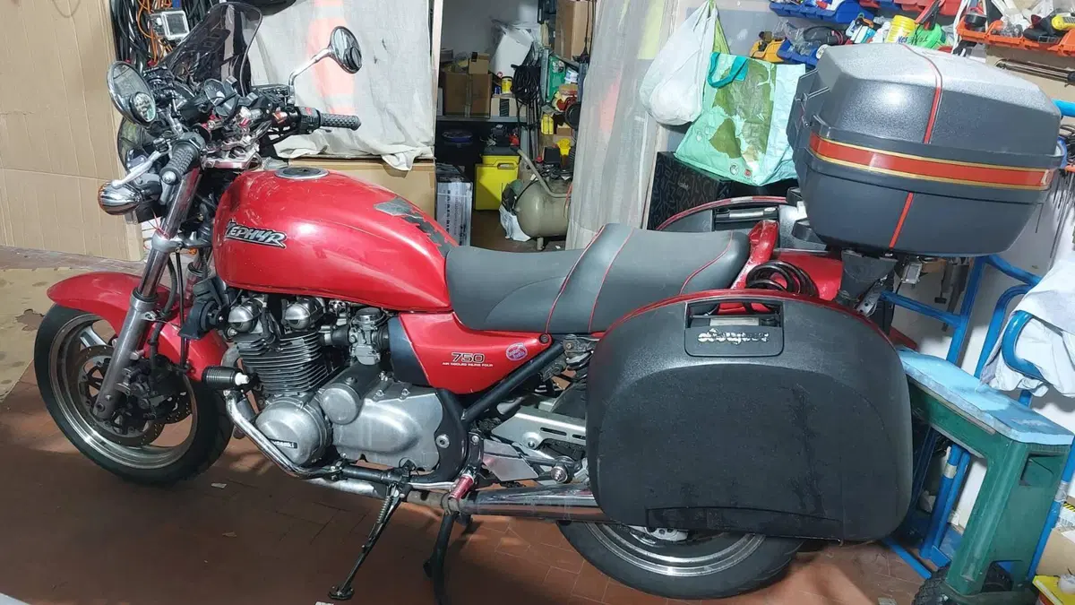 Kawasaki   (7)