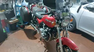 Kawasaki   (9)