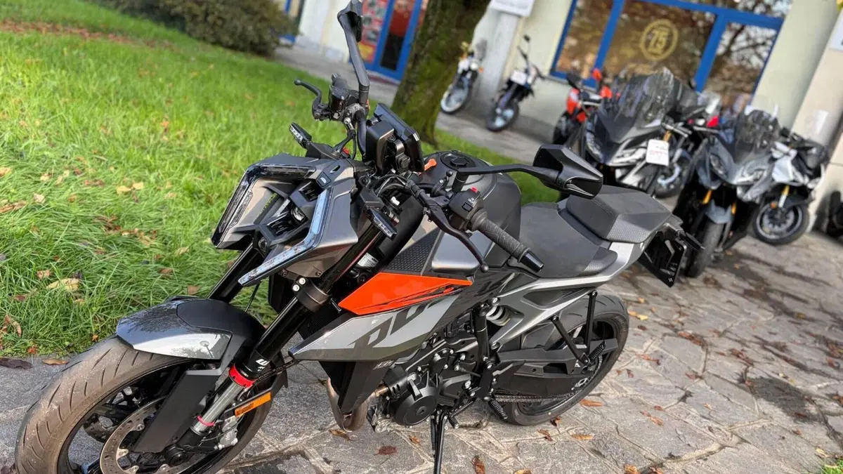 KTM 990 Duke (2024 - 26)  (2)