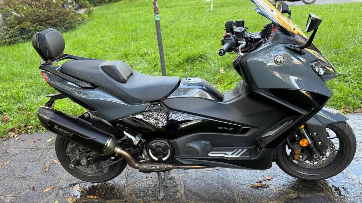 Yamaha T-Max 560 Tech Max (2022 - 24)  (5)