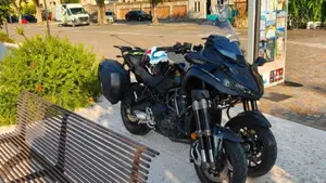 Yamaha Niken 890 GT (2023 - 26) 