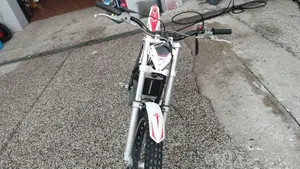 Betamotor Evo 125 2t (2010 - 11)  (6)