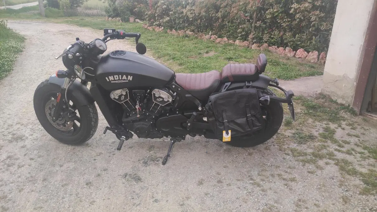Indian Scout 1133 Bobber (2021 - 25)  (3)