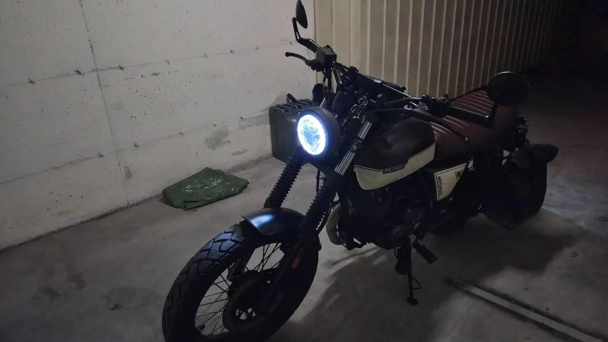 Brixton Motorcycles BX 125 Cafè Racer (2017 - 19) 