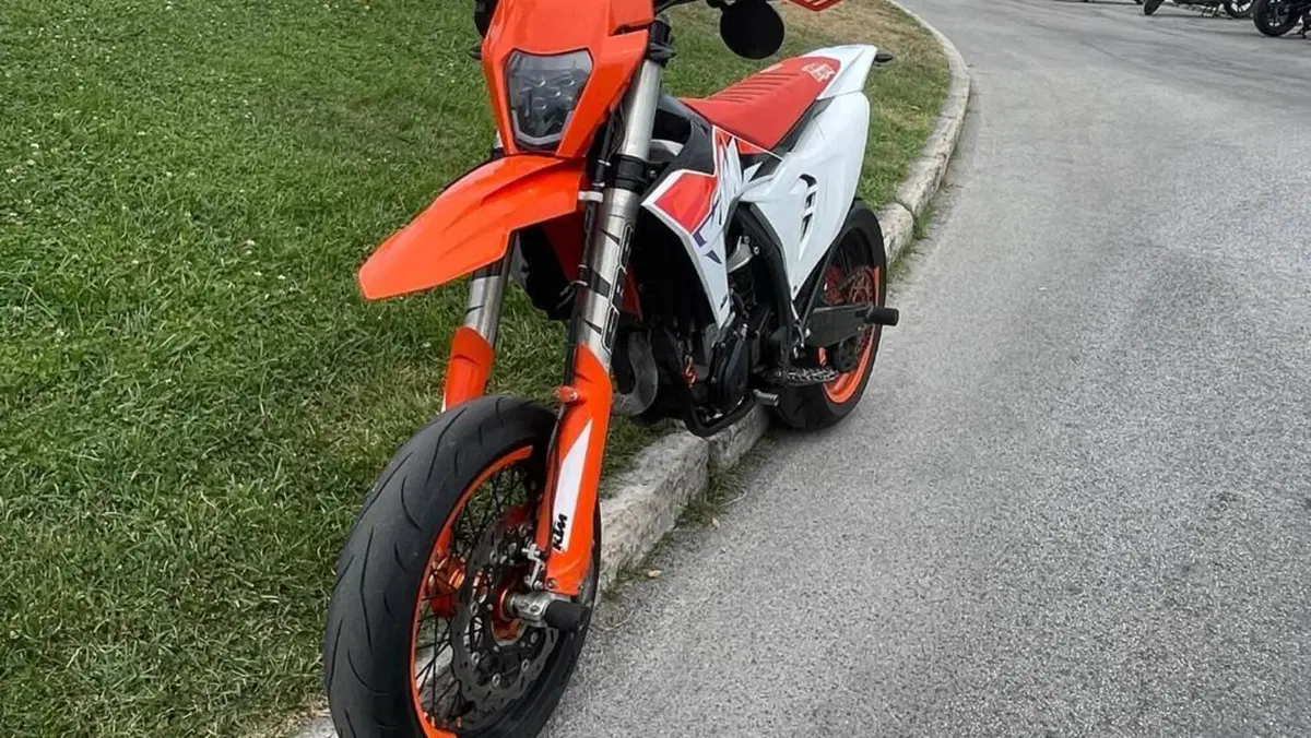 KTM 450 SMR (2022)  (4)