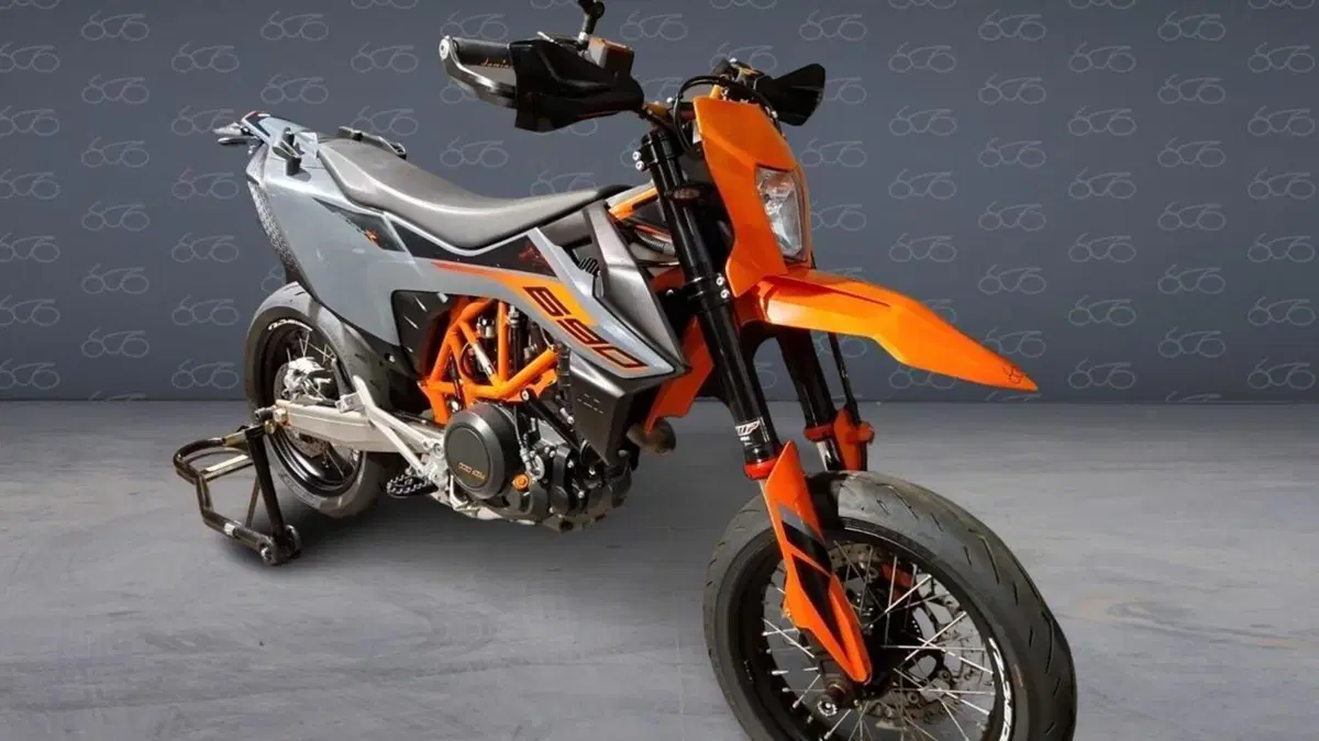 KTM 690 SMC R (2021 - 22)  (5)
