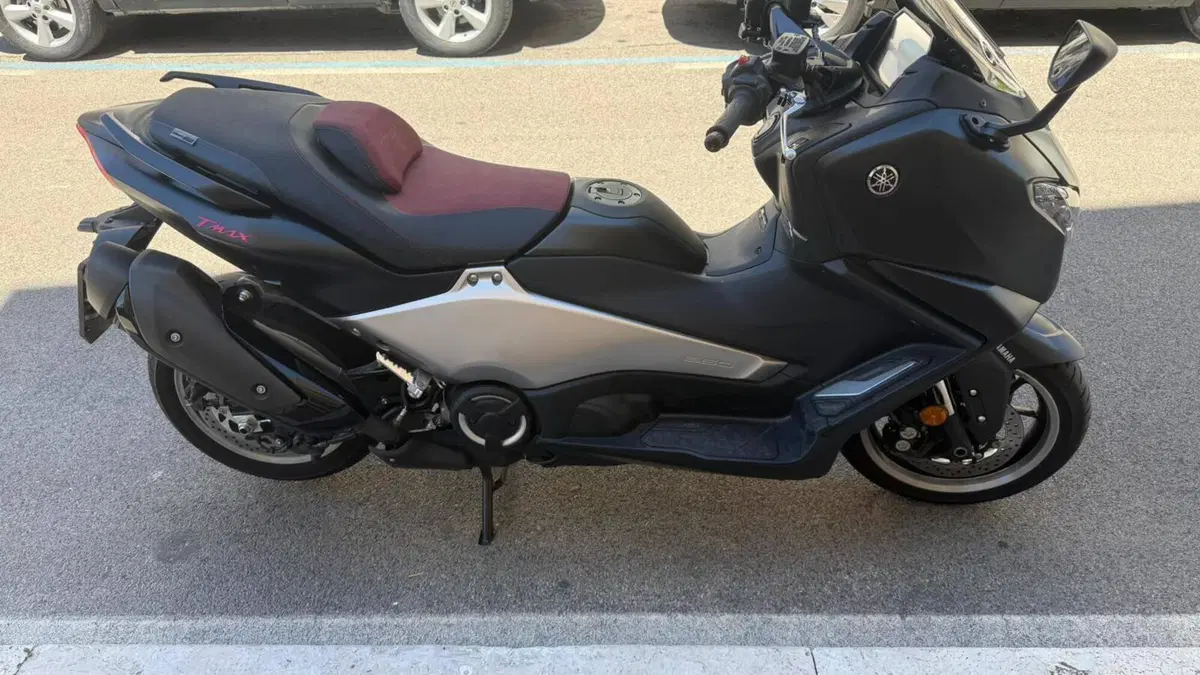 Yamaha T-Max 560 25th Anniversary (2026)  (7)