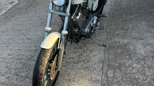 Harley-Davidson 883 Hugger (1992 - 93) - XLH 