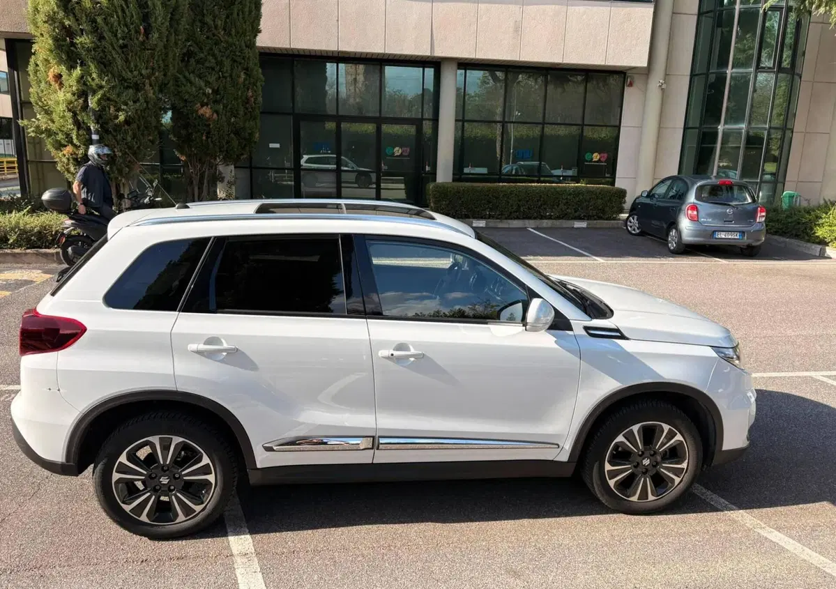 Suzuki Vitara 1.5 140V Hybrid A/T Starview (5)