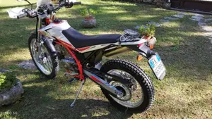Betamotor Alp 200 (2021 - 25)  (2)