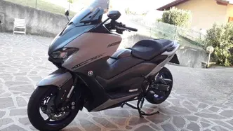 Yamaha T-Max 560 (2020 - 21) usata