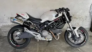 Ducati Monster 696 Plus (2007 - 14)  (3)