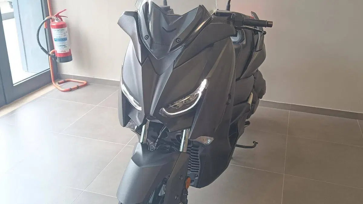 Yamaha X-Max 400 ABS (2017 - 20)  (14)