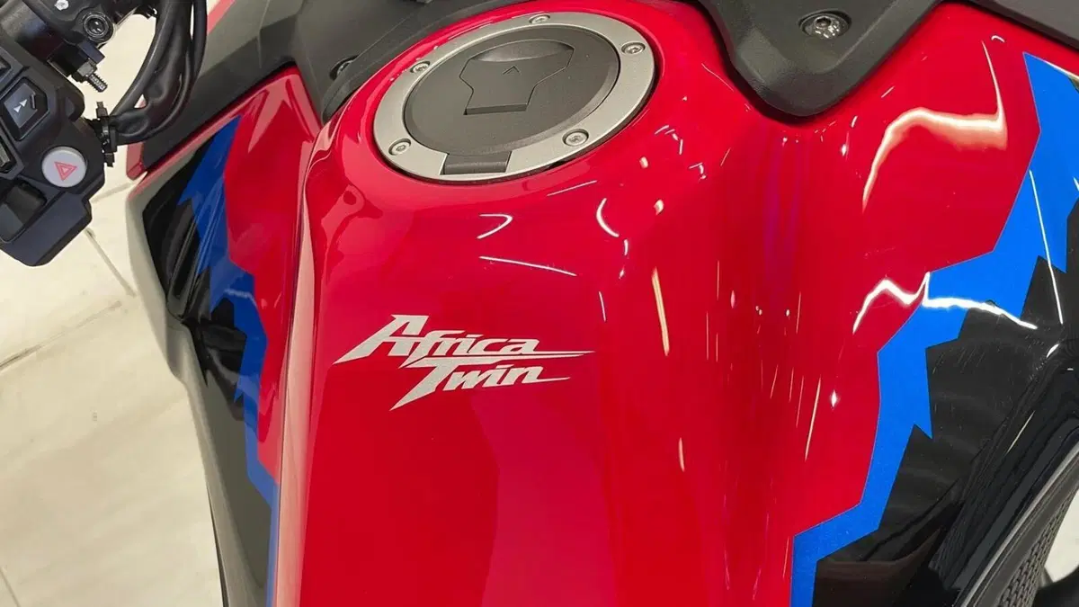 Honda Africa Twin CRF 1100L ES (2024 - 26)  (5)