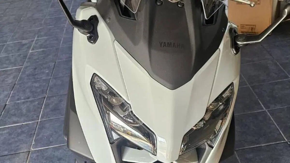 Yamaha T-Max 560 Tech Max (2025 - 26)  (6)