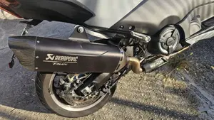 Yamaha T-Max 560 Tech Max (2025 - 26)  (8)