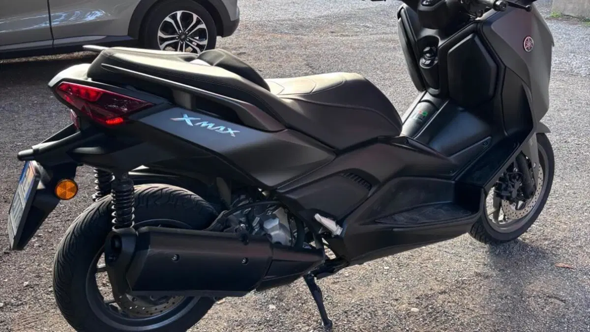 Yamaha X-Max 300 Tech Max (2021 - 24)  (4)