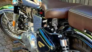 Royal Enfield Classic 500 EFI - Chrome (2017 - 20)  (2)