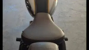 Royal Enfield Classic 500 EFI - Chrome (2017 - 20)  (3)