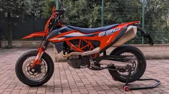 KTM 690 SMC R (2023 - 25) usata