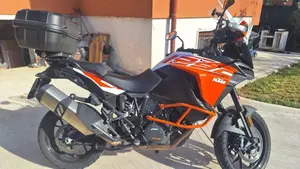 KTM 1290 Super Adventure R (2017 - 20)  (2)