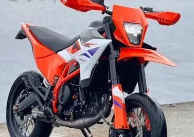 KTM 390 SMC R (2025 - 26) - Annuncio 10146824