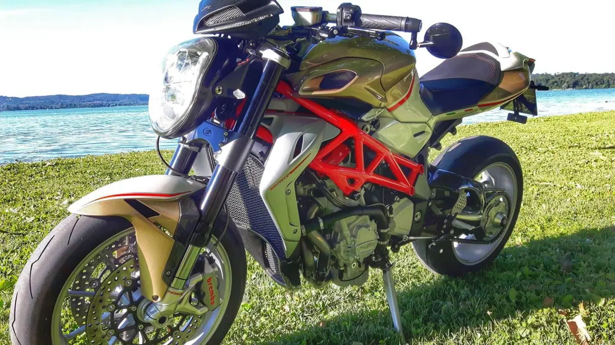 MV Agusta Brutale 1090 RR ABS (2009 - 19)  (3)