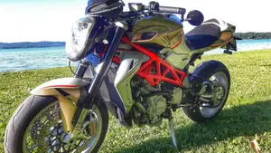 MV Agusta Brutale 1090 RR ABS (2009 - 19)  (3)