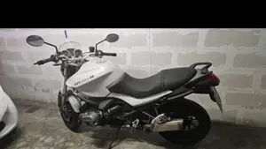 Bmw R 1200 R (2011 - 14)  (6)