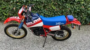 Honda   (2)