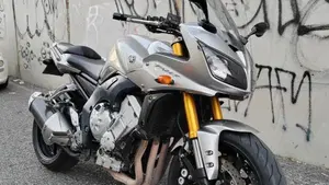 Yamaha FZ1 Fazer (2006 - 16)  (2)