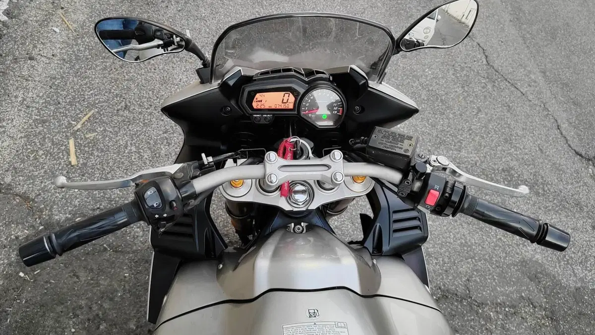Yamaha FZ1 Fazer (2006 - 16)  (6)