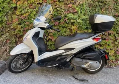 Piaggio Beverly 400 ABS-ASR (2021 - 24) - Annuncio 10147546