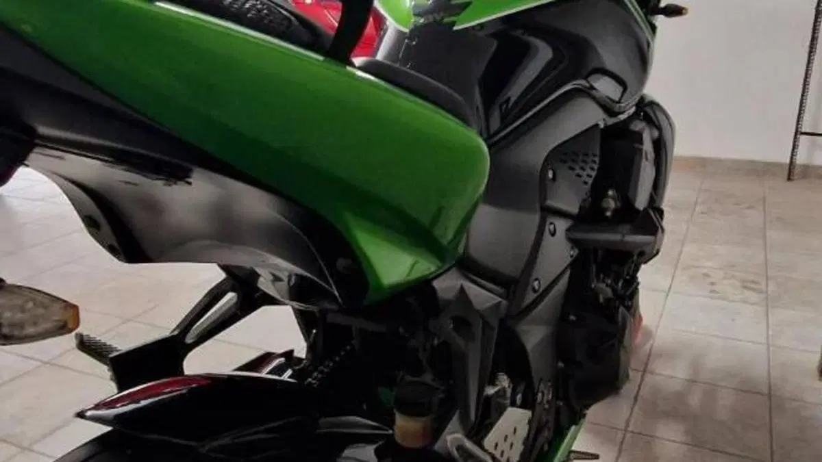 Kawasaki Z 750 (2007 - 14)  (9)