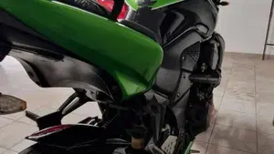 Kawasaki Z 750 (2007 - 14)  (9)