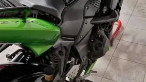 Kawasaki Z 750 (2007 - 14)  (11)