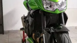 Kawasaki Z 750 (2007 - 14)  (4)