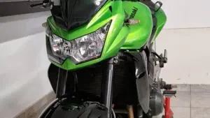 Kawasaki Z 750 (2007 - 14)  (3)