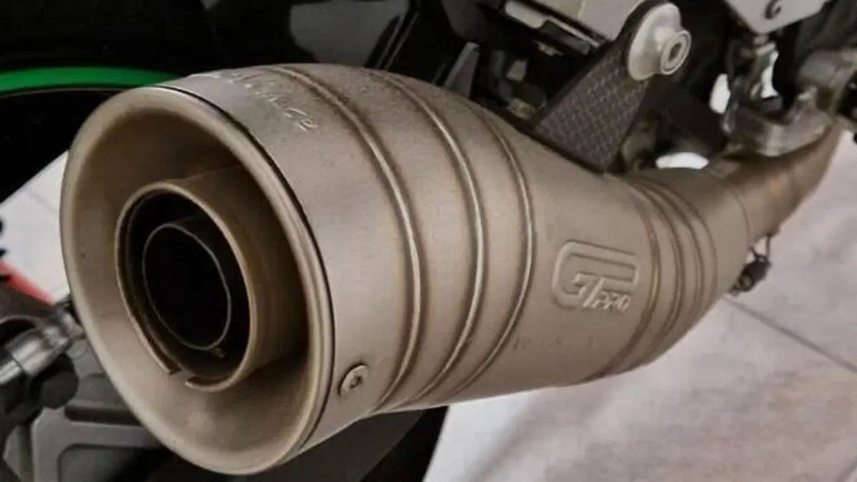 Kawasaki Z 750 (2007 - 14)  (16)