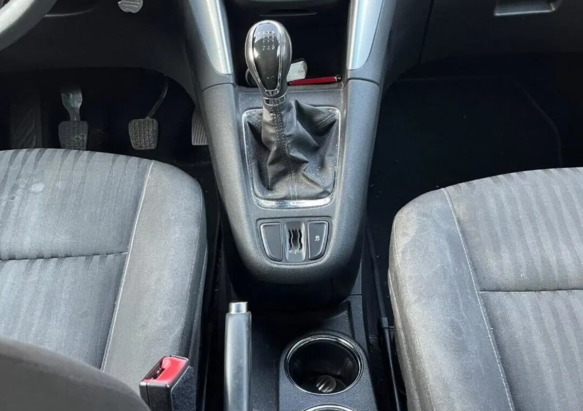 Opel Zafira Tourer 2.0 CDTi 130CV Cosmo (6)