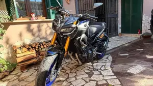 Yamaha MT-09 SP (2018 - 20)  (2)