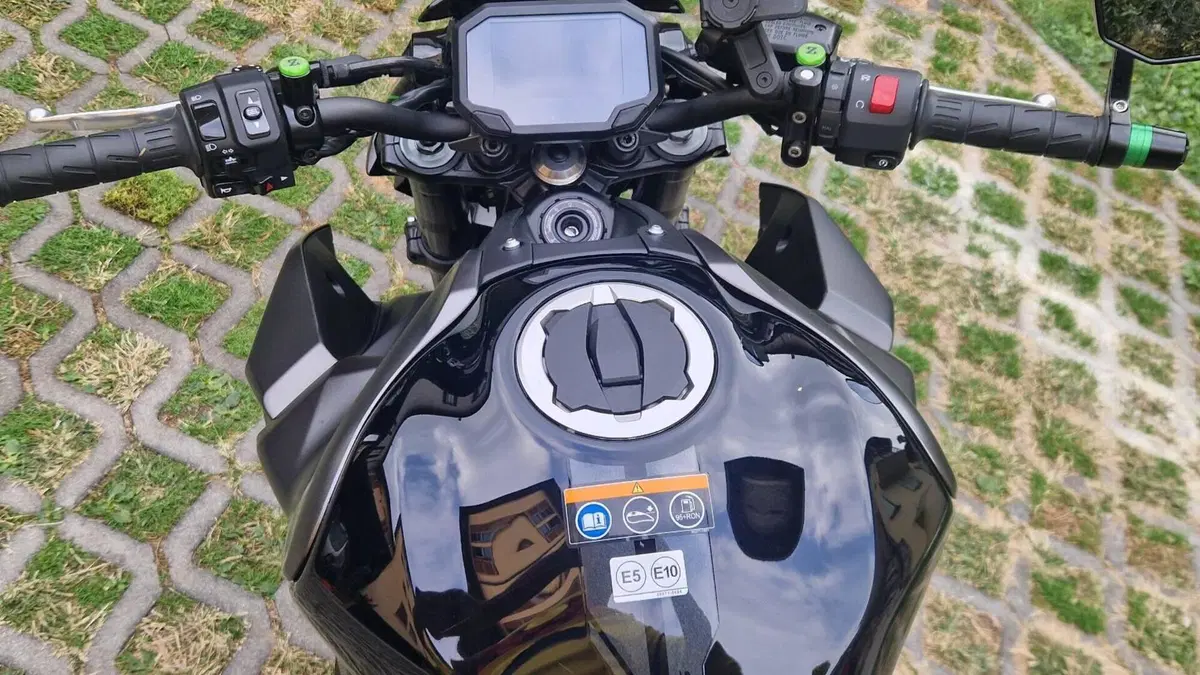 Kawasaki Z 900 (2021 - 24)  (5)