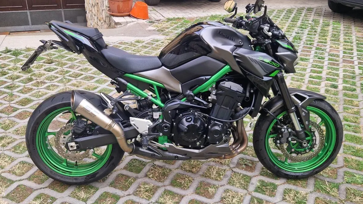 Kawasaki Z 900 (2021 - 24)  (8)