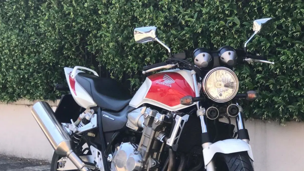 Honda   (2)