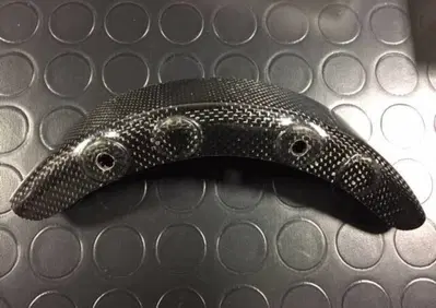 Paraspr. posteriore corona carbonio Ducati - Annuncio 6639902