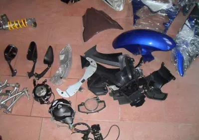 RICAMBI VARI YAMAHA R6 - Annuncio 6662933