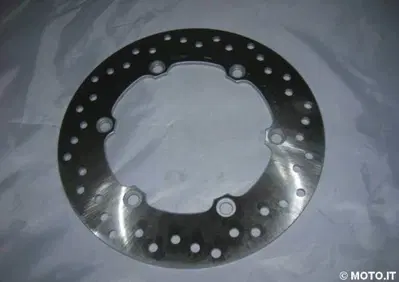 Disco freno posteriore Varadero '03-'11 Honda Disco freno post. cod. 43351-MBT-D21 - Annuncio 6128587