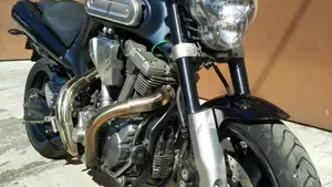 Yamaha MT-01 (2005- 11)  (4)